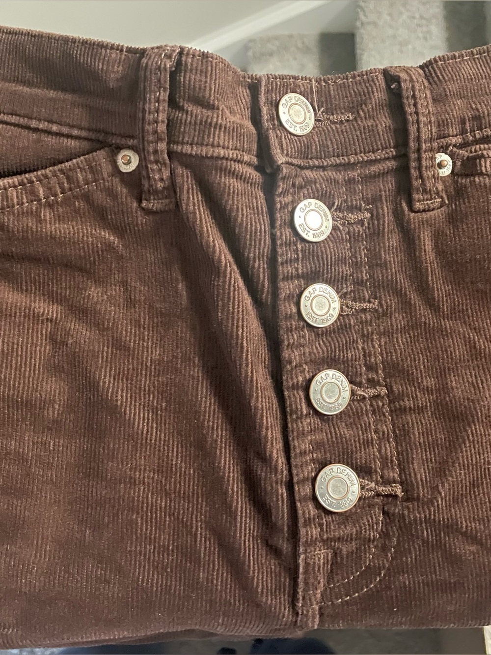 GAP brown corduroy pants in high rise flare size 6